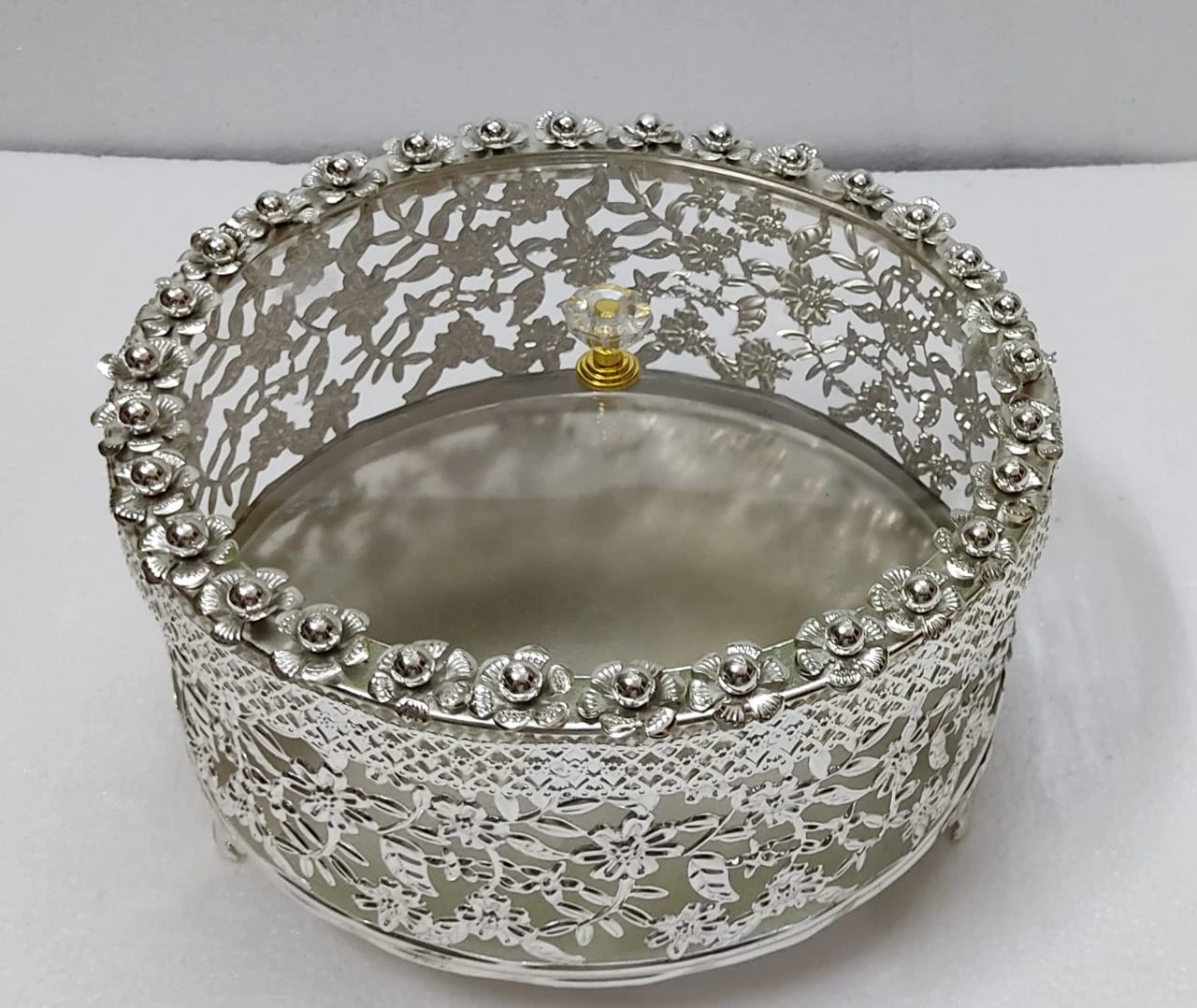 Elegant Silver Filigree Decorative Storage Container with Floral Embellishments - Silver filigree container